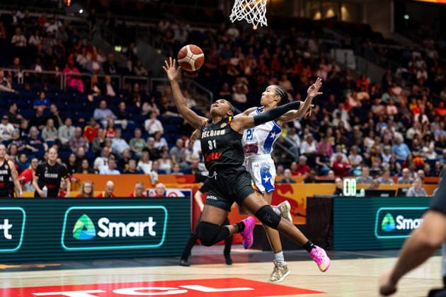 Maxuella Lisowa Mbaka (Belgien, 31) beim Korbleger, Trinity San Antonio (Puerto Rico, 23), GER, Puerto Rico vs. Belgien, Basketball, FIBA Women s World Cup 2026, Gruppenphase, Spieltag 2, 06.09.2026 GER, Puerto Rico vs. Belgien, Basketball, FIBA Women s World Cup 2026, Gruppenphase, Spieltag 2, 06.09.2026 Berlin Copyright: xEibner-Pressefoto MaxxVincenx EP_MVN