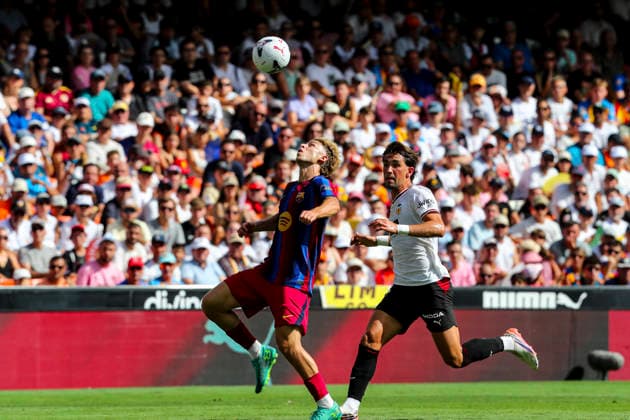 September 6, 2026, Valencia, Valencia, SPAIN: Fermin Lopez of FC Barcelona, Barca in action during the Spanish league, LaLiga EA Sports, football match played between Valencia CF and FC Barcelona at Mestalla stadium on September 6, 2026, in Valencia, Spain. Valencia SPAIN - ZUMAa181 20260906_zaa_a181_078 Copyright: xIvanxTerronx