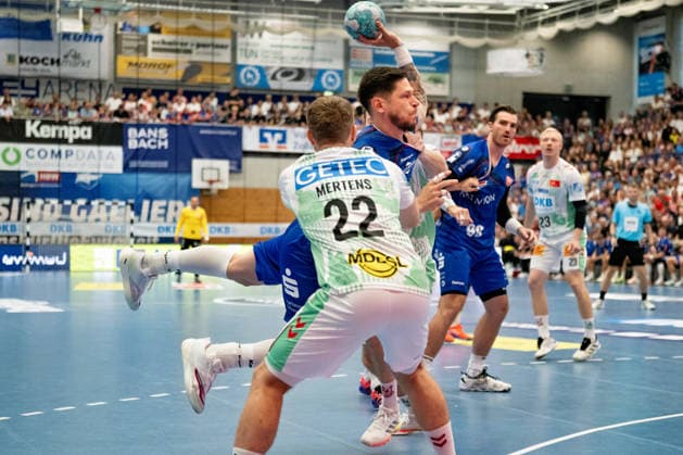Csaba Leimeter (HBW Balingen Weilstetten, 55), Wurf, HBW Balingen Weilstetten vs. SC Magdeburg, GER, Opel 1. Handball Bundesliga, Meisterschaft, Spieltag 3, Saison 2026 2027, 06.09.2026, Eibner-Pressefoto Andreas Ulmer HBW Balingen Weilstetten vs. SC Magdeburg, GER, Opel 1. Handball Bundesliga, Meisterschaft, Spieltag 3, Saison 2026 2027, 06.09.2026, Balingen Copyright: xEibner-Pressefoto AndreasxUlmerx EP_AUR
