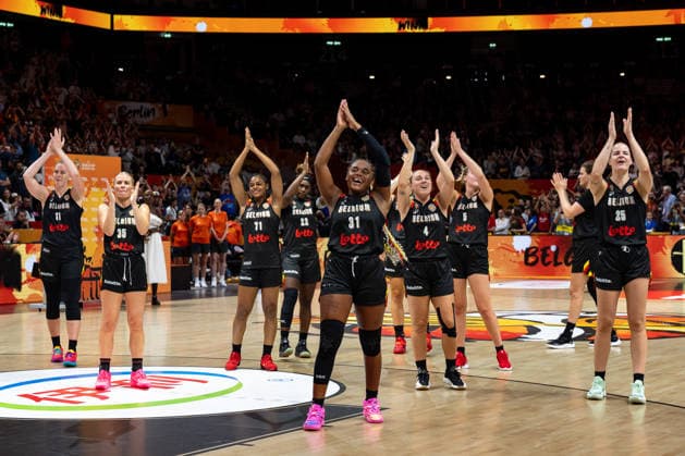 belgische Mannschaft jubelt Jubel nach Sieg Spielende, Emma Meesseman (Belgien, 11), Julie Vanloo (Belgien, 35), Alicia Courthiau (Belgien, 71), Bethy Mununga (Belgien, 22), Maxuella Lisowa Mbaka (Belgien, 31), Billie Massey (Belgien, 34), Elise Ramette (Belgien, 04), Nastja Claessens (Belgien, 05), GER, Puerto Rico vs. Belgien, Basketball, FIBA Women s World Cup 2026, Gruppenphase, Spieltag 2, 06.09.2026 GER, Puerto Rico vs. Belgien, Basketball, FIBA Women s World Cup 2026, Gruppenphase, Spieltag 2, 06.09.2026 Berlin Copyright: xEibner-Pressefoto MaxxVincenx EP_MVN