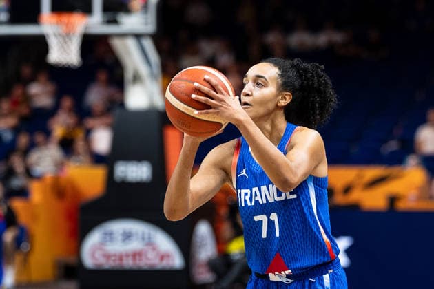 Leila Lacan (Frankreich, 71) beim Wurf, GER, Nigeria vs. Frankreich, Basketball, FIBA Women s World Cup 2026, Gruppenphase, Spieltag 3, 07.09.2026 GER, Nigeria vs. Frankreich, Basketball, FIBA Women s World Cup 2026, Gruppenphase, Spieltag 3, 07.09.2026 Berlin Copyright: xEibner-Pressefoto MaxxVincenx EP_MVN