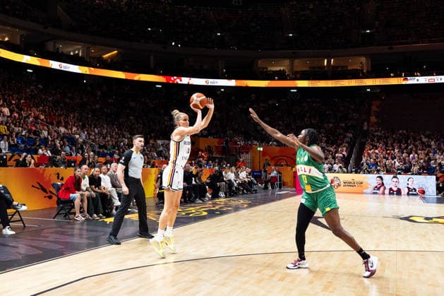 Leonie Fiebich (Deutschland, 13) beim Wurf, Sika Kone (Mali, 23), GER, Deutschland vs. Mali, Basketball, FIBA Women s World Cup 2026, Gruppenphase, Spieltag 3, 07.09.2026 GER, Deutschland vs. Mali, Basketball, FIBA Women s World Cup 2026, Gruppenphase, Spieltag 3, 07.09.2026 Berlin Copyright: xEibner-Pressefoto MaxxVincenx EP_MVN
