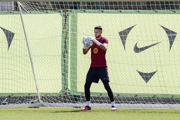 September 8, 2026, Sant Joan Despi, Barcelona, Spain: Joan Garcia during the training day of FC Barcelona, Barca ahead UEFA Champions League 2026 27, football match against Feyenoord at Ciutat Esportiva Joan Gamper on September 08, 2026 in Sant Joan Despi, Barcelona, Spain. FC Barcelona Training And press conference, PK, Pressekonferenz - UEFA Champions League 2026 27 - ZUMAa181 20260908_zaa_a181_002 Copyright: xJavierxBorregox