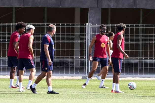September 8, 2026, Sant Joan Despi, Barcelona, Spain: Eric Garcia and Hansi Flick, head coach during the training day of FC Barcelona, Barca ahead UEFA Champions League 2026 27, football match against Feyenoord at Ciutat Esportiva Joan Gamper on September 08, 2026 in Sant Joan Despi, Barcelona, Spain. FC Barcelona Training And press conference, PK, Pressekonferenz - UEFA Champions League 2026 27 - ZUMAa181 20260908_zaa_a181_005 Copyright: xJavierxBorregox