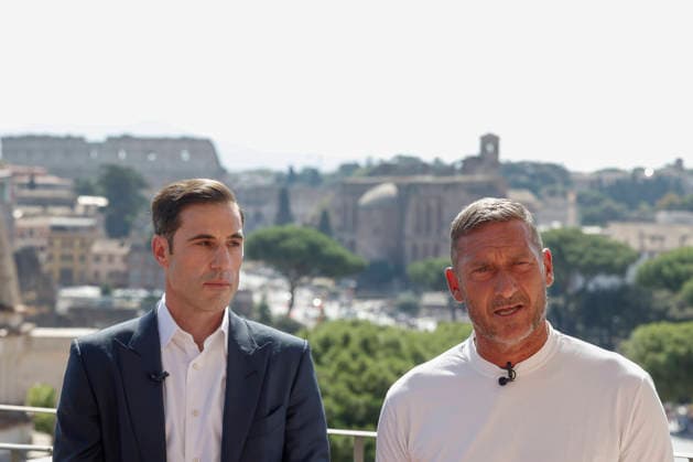 September 8, 2026, Rome, Rome, ITALY: Paul Matiasic, president of Maxima Roma, and Francesco Totti, the club s advisor. press conference, PK, Pressekonferenz for the presentation of the new Roman basketball club, Maxima Roma, Rome, September 8, 2026. Press Conference To Present The New Roman Basketball Club Maxima Roma - ZUMAa289 20260908_zia_a289_394 Copyright: xRiccardoxDexLucax xAgfx