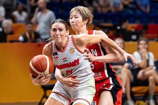 Reka Lelik (Ungarn, 21) im Zweikampf mit Nanako Todo (Japan, 75), GER, Ungarn vs. Japan, Basketball, FIBA Women s World Cup 2026, Qualifikation fuers Viertelfinale, 08.09.2026 GER, Ungarn vs. Japan, Basketball, FIBA Women s World Cup 2026, Qualifikation fuers Viertelfinale, 08.09.2026 Berlin Copyright: xEibner-Pressefoto MaxxVincenx EP_MVN