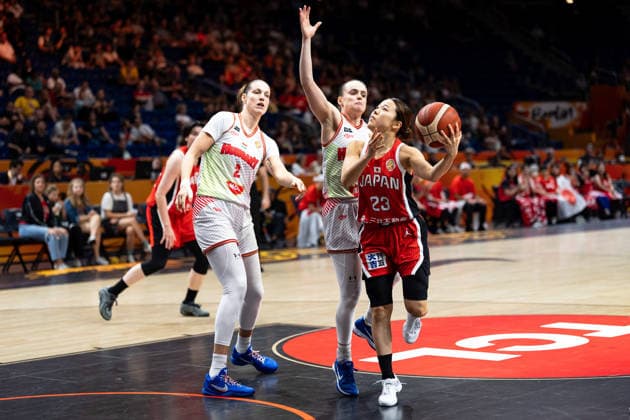 Mai Yamamoto (Japan, 23) beim Korbleger, Virag Takacs-Kiss (Ungarn, 02), Agnes Studer (Ungarn, 09), GER, Ungarn vs. Japan, Basketball, FIBA Women s World Cup 2026, Qualifikation fuers Viertelfinale, 08.09.2026 GER, Ungarn vs. Japan, Basketball, FIBA Women s World Cup 2026, Qualifikation fuers Viertelfinale, 08.09.2026 Berlin Copyright: xEibner-Pressefoto MaxxVincenx EP_MVN