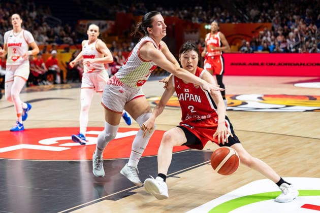 Norika Konno (Japan, 02) im Dribbling, Panka Dul (Ungarn, 33), GER, Ungarn vs. Japan, Basketball, FIBA Women s World Cup 2026, Qualifikation fuers Viertelfinale, 08.09.2026 GER, Ungarn vs. Japan, Basketball, FIBA Women s World Cup 2026, Qualifikation fuers Viertelfinale, 08.09.2026 Berlin Copyright: xEibner-Pressefoto MaxxVincenx EP_MVN