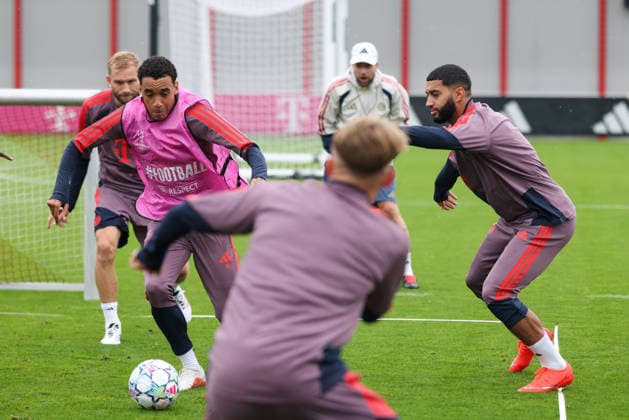 Jamal Musiala (FC Bayern Muenchen, 10) mit Ball mit Ismael Saibari (FC Bayern Muenchen, 34) im Trainingsspiel, GER, Abschlusstraining, FC Bayern Muenchen, Fussball, UEFA Champions League, 1. Spieltag, LigaPhase, Saison 2026 2027, 09.09.2026, GER, Abschlusstraining, FC Bayern Muenchen, Fussball, UEFA Champions League, 1. Spieltag, LigaPhase, Saison 2026 2027, 09.09.2026 Muenchen Copyright: xEibner-Pressefoto JennixMaulx EP_JML