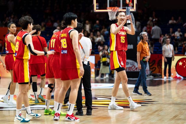 Xu Han (China, 15) Spielerin des Spiels jubelt Jubel nach Sieg Spielende, GER, Puerto Rico vs. China, Basketball, FIBA Women s World Cup 2026, Qualifikation fuers Viertelfinale, 09.09.2026 GER, Puerto Rico vs. China, Basketball, FIBA Women s World Cup 2026, Qualifikation fuers Viertelfinale, 09.09.2026 Berlin Copyright: xEibner-Pressefoto MaxxVincenx EP_MVN
