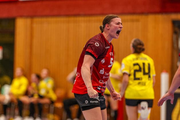 GER, Bensheim, HSG Bensheim Auerbach Flames vs Borussia Dortmund, Alsco Handball Bundesliga Frauen, Handball, DHB, Spielzeit 2026 2027, Weststadthalle Bensheim, 3. Spieltag im Bild: Isabell Hurst (Bensheim Flames Frauen 5), Tor, Jubel und Freude, Emotionen DFB DFL REGULATIONS PROHIBIT ANY USE OF PHOTOGRAPHS AS IMAGE SEQUENCES AND OR QUASI-VIDEO, 09.09.2026 Copyright: HMBxMedia HendrikxHamelau