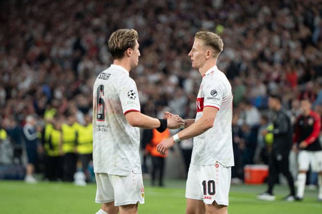 Handshake Angelo Stiller (VfB Stuttgart, 06), Chris Führich (VfB Stuttgart, 10), GER, VfB Stuttgart vs. Viking FK Stavanger, Fussball, UEFA Champions League, Spieltag 1, Spielzeit 2026 2027, 09.09.2026, GER, VfB Stuttgart vs. Viking FK Stavanger, Fussball, UEFA Champions League, Spieltag 1, Spielzeit 2026 2027, 09.09.2026, Stuttgart Copyright: xEibner-Pressefoto EdwardxCheungx EP_ECG