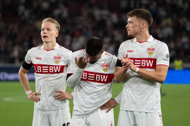 Chris Führich (VfB Stuttgart, 10), Deniz Undav (VfB Stuttgart, 26), Dzenan Pejcinovic (VfB Stuttgart, 17) vor der Kurve, GER, VfB Stuttgart vs. Viking FK Stavanger, Fussball, UEFA Champions League, Spieltag 1, Spielzeit 2026 2027, 09.09.2026, GER, VfB Stuttgart vs. Viking FK Stavanger, Fussball, UEFA Champions League, Spieltag 1, Spielzeit 2026 2027, 09.09.2026, Stuttgart Copyright: xEibner-Pressefoto EdwardxCheungx EP_ECG