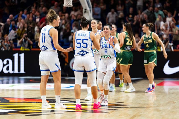 Francesca Pan (Italien, 11), Vittoria Blasigh (Italien, 55), Costanza Verona (Italien, 08) jubelt Jubel, GER, Italien vs. Australien, Basketball, FIBA Women s World Cup 2026, Qualifikation fuers Viertelfinale, 09.09.2026 GER, Italien vs. Australien, Basketball, FIBA Women s World Cup 2026, Qualifikation fuers Viertelfinale, 09.09.2026 Berlin Copyright: xEibner-Pressefoto MaxxVincenx EP_MVN