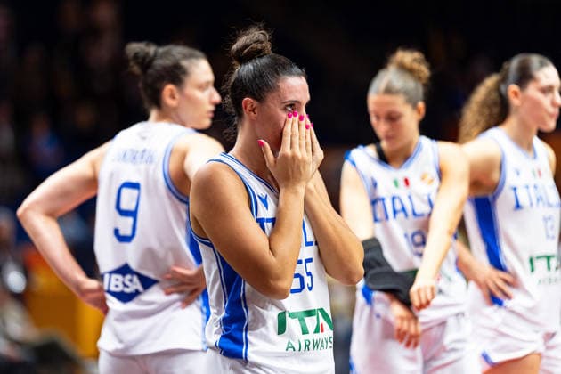 Vittoria Blasigh (Italien, 55) enttaeuscht Enttaeuschung nach Niederlage, GER, Italien vs. Australien, Basketball, FIBA Women s World Cup 2026, Qualifikation fuers Viertelfinale, 09.09.2026 GER, Italien vs. Australien, Basketball, FIBA Women s World Cup 2026, Qualifikation fuers Viertelfinale, 09.09.2026 Berlin Copyright: xEibner-Pressefoto MaxxVincenx EP_MVN