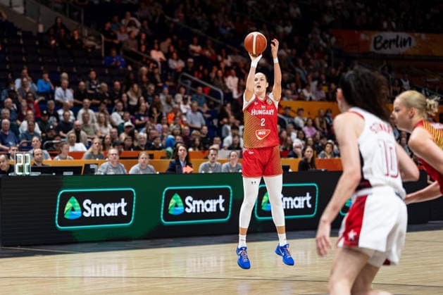 Virag Takacs-Kiss (Ungarn, 02) beim Wurf, GER, USA vs. Ungarn, Basketball, FIBA Women s World Cup 2026, Viertelfinale, 10.09.2026 GER, USA vs. Ungarn, Basketball, FIBA Women s World Cup 2026, Viertelfinale, 10.09.2026 Berlin Copyright: xEibner-Pressefoto MaxxVincenx EP_MVN