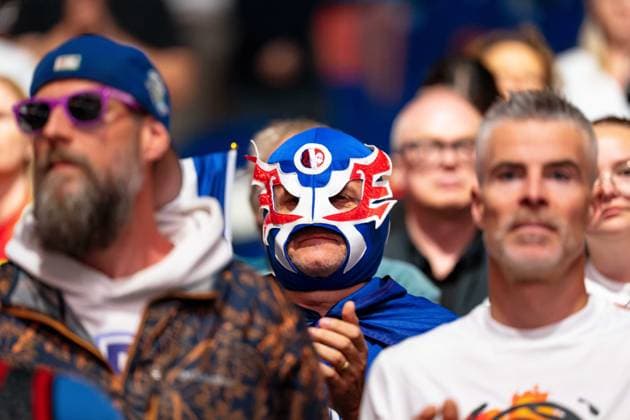 franzoesischer Fan jubelt Jubel im Trikot, Wrestling Maske, GER, China vs. Frankreich, Basketball, FIBA Women s World Cup 2026, Viertelfinale, 10.09.2026 GER, China vs. Frankreich, Basketball, FIBA Women s World Cup 2026, Viertelfinale, 10.09.2026 Berlin Copyright: xEibner-Pressefoto MaxxVincenx EP_MVN