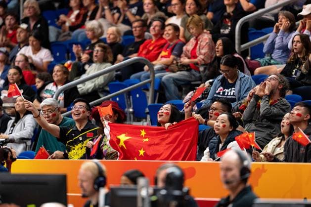 chinesische Fans jubelt Jubel, GER, China vs. Frankreich, Basketball, FIBA Women s World Cup 2026, Viertelfinale, 10.09.2026 GER, China vs. Frankreich, Basketball, FIBA Women s World Cup 2026, Viertelfinale, 10.09.2026 Berlin Copyright: xEibner-Pressefoto MaxxVincenx EP_MVN