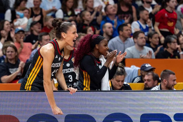 Clara Bielefeld (Deutschland, 25) jubelt Jubel, GER, Belgien vs. Deutschland, Basketball, FIBA Women s World Cup 2026, Viertelfinale, 10.09.2026 GER, Belgien vs. Deutschland, Basketball, FIBA Women s World Cup 2026, Viertelfinale, 10.09.2026 Berlin Copyright: xEibner-Pressefoto MaxxVincenx EP_MVN