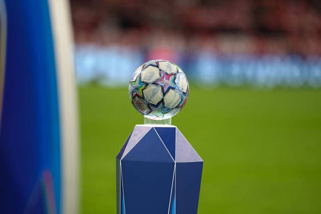 Der Badias Champions League Ball auf dem Podest, GER, FC Bayern Muenchen vs. FK Bodo Glimt, Fussball, UEFA Champions League, Liga-Phase, 1. Spieltag, Saison 2026 2027, 10.09.2026, GER, FC Bayern Muenchen vs. FK Bodo Glimt, Fussball, UEFA Champions League, Liga-Phase, 1. Spieltag, Saison 2026 2027, 10.09.2026 Muenchen Copyright: xEibner-Pressefoto JennixMaulx EP_JML