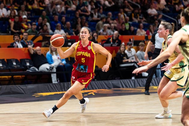 Maite Cazorla (Spanien, 05) im Dribbling, GER, Australien vs. Spanien, Basketball, FIBA Women s World Cup 2026, Viertelfinale, 10.09.2026 GER, Australien vs. Spanien, Basketball, FIBA Women s World Cup 2026, Viertelfinale, 10.09.2026 Berlin Copyright: xEibner-Pressefoto MaxxVincenx EP_MVN