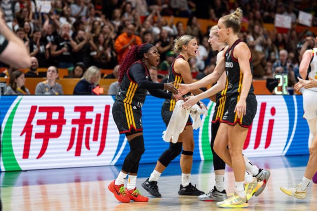 Alexis Peterson (Deutschland, 01), Alexandra Wilke (Deutschland, 03), Frieda Buehner (Deutschland, 20) und Leonie Fiebich (Deutschland, 13) jubelt Jubel, GER, Belgien vs. Deutschland, Basketball, FIBA Women s World Cup 2026, Viertelfinale, 10.09.2026 GER, Belgien vs. Deutschland, Basketball, FIBA Women s World Cup 2026, Viertelfinale, 10.09.2026 Berlin Copyright: xEibner-Pressefoto MaxxVincenx EP_MVN