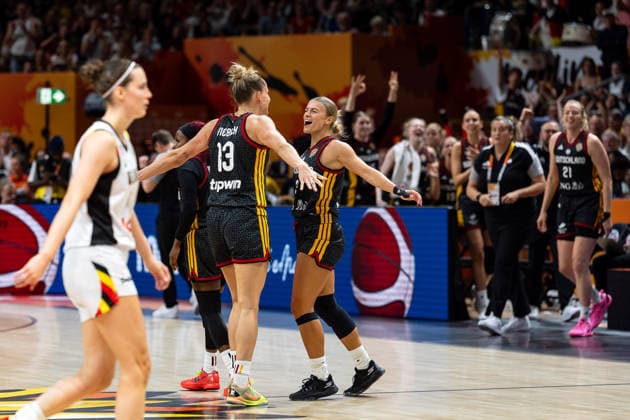 Leonie Fiebich (Deutschland, 13), Alexis Peterson (Deutschland, 01) und Alexandra Wilke (Deutschland, 03) jubelt Jubel, GER, Belgien vs. Deutschland, Basketball, FIBA Women s World Cup 2026, Viertelfinale, 10.09.2026 GER, Belgien vs. Deutschland, Basketball, FIBA Women s World Cup 2026, Viertelfinale, 10.09.2026 Berlin Copyright: xEibner-Pressefoto MaxxVincenx EP_MVN