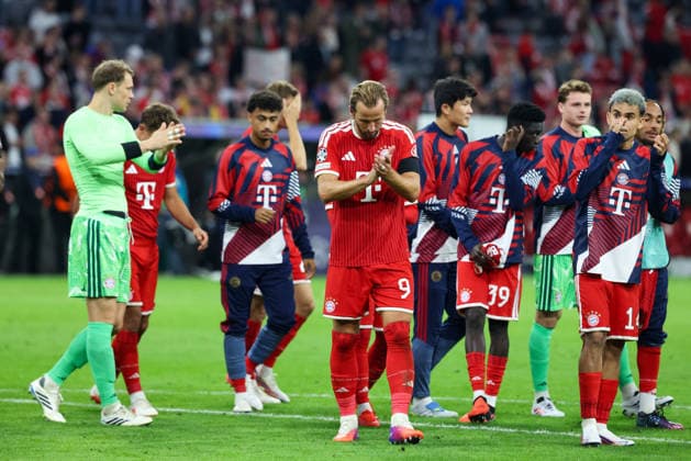 Die Spieler des FC Bayern Muenchen feiern den Sieg mit den Fans, GER, FC Bayern Muenchen vs. FK Bodo Glimt, Fussball, UEFA Champions League, Liga-Phase, 1. Spieltag, Saison 2026 2027, 10.09.2026, GER, FC Bayern Muenchen vs. FK Bodo Glimt, Fussball, UEFA Champions League, Liga-Phase, 1. Spieltag, Saison 2026 2027, 10.09.2026 Muenchen Copyright: xEibner-Pressefoto JennixMaulx EP_JML