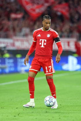 Michael Olise (FC Bayern Muenchen, 17) mit Ball, Freisteller, GER, FC Bayern Muenchen vs. FK Bodo Glimt, Fussball, UEFA Champions League, Liga-Phase, 1. Spieltag, Saison 2026 2027, 10.09.2026, GER, FC Bayern Muenchen vs. FK Bodo Glimt, Fussball, UEFA Champions League, Liga-Phase, 1. Spieltag, Saison 2026 2027, 10.09.2026 Muenchen Copyright: xEibner-Pressefoto JennixMaulx EP_JML