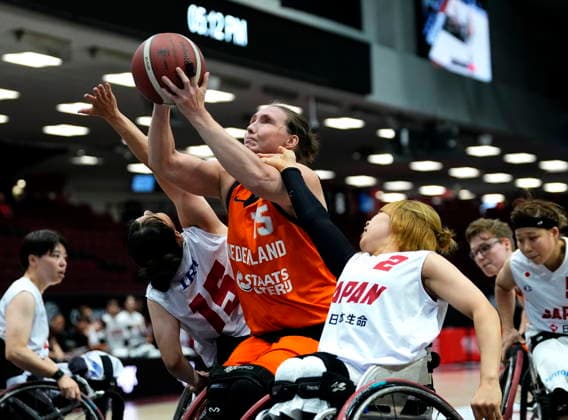 September 10, 2026, Ottawa, On, CAN: Japan s Izumi Zaima (2) fouls Netherlands Mariska Beijer (15) as she tries to prevent a shot with Mari Amimoto (15), during first half of IWBF Wheelchair Basketball World Championships women s group stage action, in Ottawa, on Thursday, Sept. 10, 2026. Canada News - September 10, 2026 - ZUMAc35_ 20260910_zaf_c35_140 Copyright: xJustinxTangx
