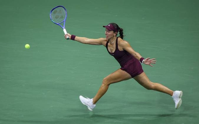 Jessica Pegula of USA in action 2026 US Open, Day Twelve, USTA Billie Jean King National Tennis Center, New York, USA - 10 Sep 2026New York USTA Billie Jean King National T New York (NY) United States of America EDITORIAL USE ONLY No use with unauthorised audio, video, data, fixture lists, club league logos or live services. Online in-match use limited to 120 images, no video emulation. No use in betting, games or single club league player publications. Copyright: xEllaxLing Shutterstockx 17140161u