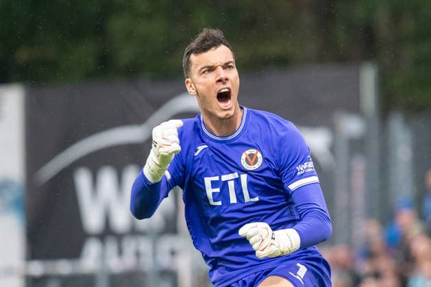 Arne Schulz (Viktoria Koeln, 01) bejubelt das Tor zum 2:0 durch David Otto (Viktoria Koeln, 10). FC Viktoria Koeln vs. FC Hansa Rostock , Fussball, 3. Liga, 05. Spieltag, Saison 2026 2027, 11.09.2026 DFL DFB Regulations prohibit any use of Photographs as image sequences and or Quasivideo FC Viktoria Koeln vs. FC Hansa Rostock, Fussball, 3. Liga, 05. Spieltag, Saison 2026 2027, 11.09.2026 Koeln Copyright: xEibner-Pressefoto ThomasxHaeslerx EP_THR