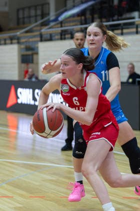 Nicole Brochlitz (Lions, 6), Johanna Michel (Sharks, 11), halfit Lions vs. KB Sharks Würzburg, Frauen, Basketball, Testspiel, 1. Bundesliga, 2. Bundesliga Süd, DBBL, Saison 2026 27, 11.09.2026. Halle SWH Arena Sachsen-Anhalt Deutschland