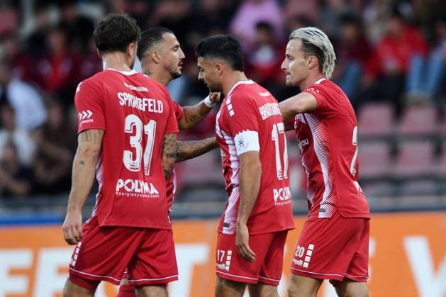 Jubel nach dem Treffer, Tor zum 1:0; Mirnes Pepic (KSV Hessen Kassel 20) (R), Maurice Springfeld (KSV Hessen Kassel 31), Sercan Sararer (KSV Hessen Kassel 10), Adrian Bravo Sanchez (KSV Hessen Kassel 17), GER, KSV Hessen Kassel vs Kickers Offenbach, Fussball, Regionalliga Suedwest, Saison 2026-2027, 7. Spieltag, 11.09.2026, GER, Fussball, Regionalliga Suedwest - KSV Hessen Kassel vs Kickers Offenbach, 11.09.2026 Kassel Copyright: xRolandxSippelx-xEibner-Pressefotox EP_RSL