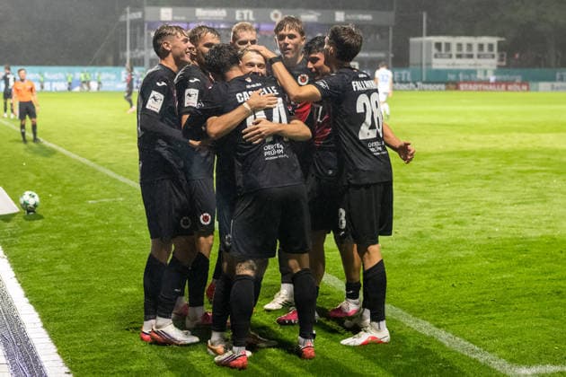 Die Koelner Spieler4 bejubeln das Tor zum 3:0 durch Lucas Wolf (Viktoria Koeln, 21). FC Viktoria Koeln vs. FC Hansa Rostock , Fussball, 3. Liga, 05. Spieltag, Saison 2026 2027, 11.09.2026 DFL DFB Regulations prohibit any use of Photographs as image sequences and or Quasivideo FC Viktoria Koeln vs. FC Hansa Rostock, Fussball, 3. Liga, 05. Spieltag, Saison 2026 2027, 11.09.2026 Koeln Copyright: xEibner-Pressefoto ThomasxHaeslerx EP_THR