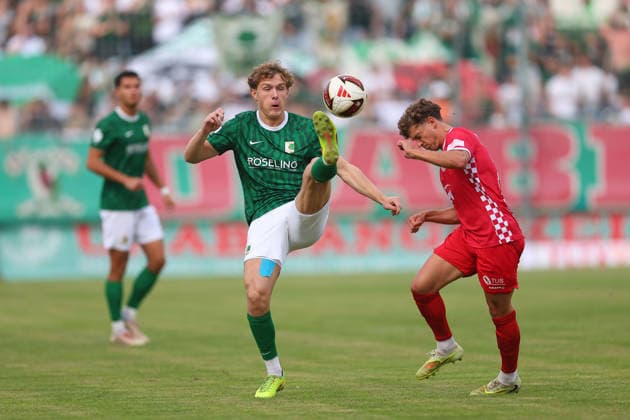 Chemie Leipzig - Zwickau Regionalliga Nordost Leipzig, 12.09.2026, Alfred-Kunze-Sportpark, Fußball, Männer, Saison 2026 2027, Regionalliga Nordost, 8. Spieltag, BSG Chemie Leipzig - FSV Zwickau , Im Bild v.l.: Darijan Silic (22, Chemie) und Fynn Seidel (27, Zwickau) ,