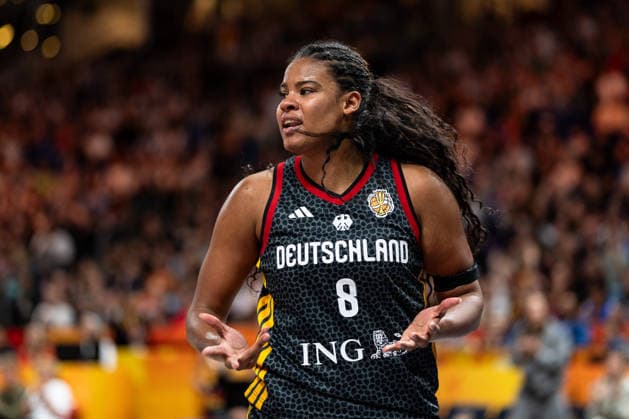 Nyara Sabally (Deutschland, 08) enttaeuscht Enttaeuschung, GER, Frankreich vs. Deutschland, Basketball, FIBA Women s World Cup 2026, Halbfinale, 12.09.2026 GER, Frankreich vs. Deutschland, Basketball, FIBA Women s World Cup 2026, Halbfinale, 12.09.2026 Berlin Copyright: xEibner-Pressefoto MaxxVincenx EP_MVN