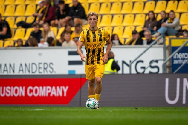 Jonas Oehmichen (Alemannia Aachen, 44) TSV Alemannia Aachen vs. SSV Jahn Regensburg, Fussball, 3. Liga, 5. Spieltag, Saison 2026 2027, 12.09.2026 DFB REGULATIONS PROHIBIT ANY USE OF PHOTOGRAPHS AS IMAGE SEQUENCES AND OR QUASI-VIDEO TSV Alemannia Aachen vs. SSV Jahn Regensburg, Fussball, 3. Liga, 5. Spieltag, Saison 2026 2027, 12.09.2026 Aachen Copyright: xEibner-Pressefoto J.xDerondeaux EP_JDU