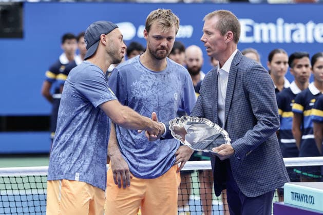 L-R.Finalisten Kevin Krawietz, Tim Puetz, Herren Doppel, Men s Doubles, Siegerehrung, Praesentation, US Open Championships, Billie Jean King National Tennis Center, Flushing Meadows, New York, USA . Copyright: xJuergenxHasenkopfx