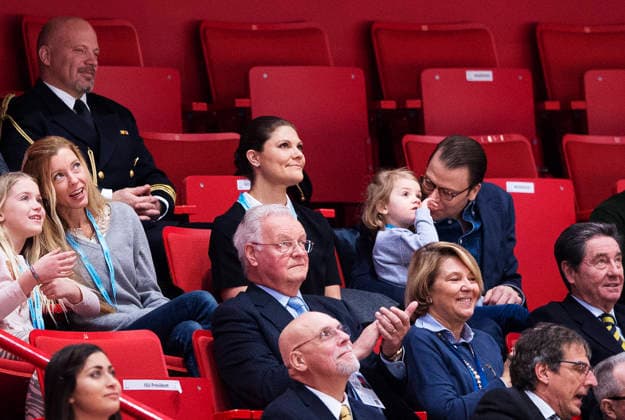 Kronprinsessan Victoria, prinsessan Estelle och prins Daniel ser pa tävlingarna i damernas friakning under konstaknings-EM den 31 januari 2015 i Stockholm. Stockholm Sverige Copyright: xJoelxMarklundx