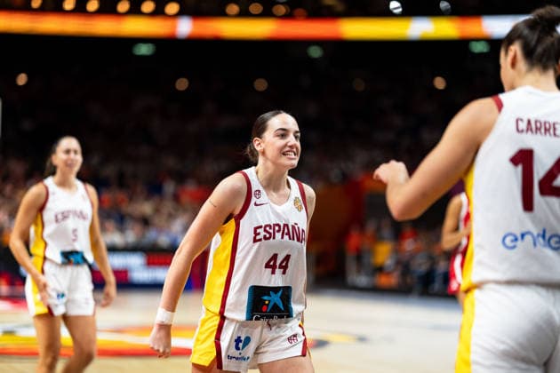 Iyana Martin (Spanien, 44) jubelt Jubel mit Raquel Carrera (Spanien, 14), GER, Spanien vs. USA, Basketball, FIBA Women s World Cup 2026, Halbfinale, 12.09.2026 GER, Spanien vs. USA, Basketball, FIBA Women s World Cup 2026, Halbfinale, 12.09.2026 Berlin Copyright: xEibner-Pressefoto MaxxVincenx EP_MVN