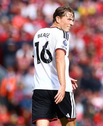Sander Berge of Fulham Liverpool v Fulham, Premier League, Football, Football, Anfield, Liverpool, UK - 12 Sep 2026Liverpool Anfield United Kingdom EDITORIAL USE ONLY No use with unauthorised audio, video, data, fixture lists, club league logos or live services. Online in-match use limited to 120 images, no video emulation. No use in betting, games or single club league player publications. Copyright: xMattxWest Shutterstockx 17144551ev