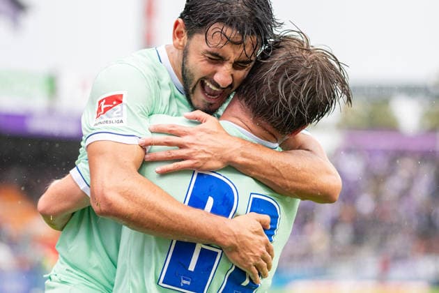 (L-R) Kevin Sessa (Hertha BSC, 08) (Torschuetze) und Mads Pedersen (Hertha BSC, 22) jubelt ueber das Tor zum 0:2 GER, VfL Osnabrueck vs. Hertha BSC, Fussball, 2. Bundesliga, 5. Spieltag, Spielzeit 2026 2027, 13.09.2026 DFL Regulations prohibit any use of photographers as image sequences and or quasi-video. GER, VfL Osnabrueck vs. Hertha BSC, Fussball, 2. Bundesliga, 5. Spieltag, Spielzeit 2026 2027, 13.09.2026 Osnabrueck Copyright: xEibner-Pressefoto JanxRollingerx EP_JSK