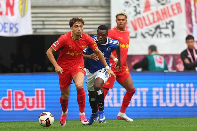 RB Leipzig - Hamburger SV Bundesliga Leipzig, 13.09.2026, Red Bull Arena, Fußball, Männer, Saison 2026 2027, 1. Bundesliga, 3. Spieltag, RB Leipzig - Hamburger SV , Im Bild v.l.: Neil El Aynaoui (21, RB Leipzig) und Patson Daka ( 27, HSV) ,