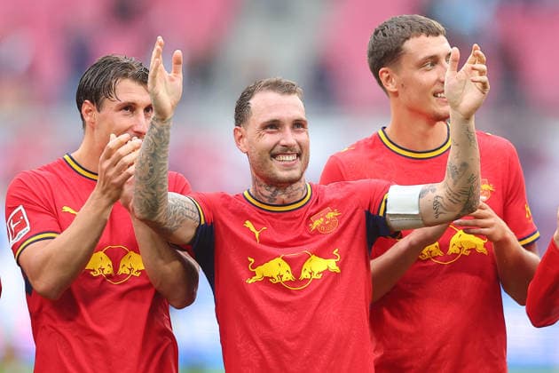 RB Leipzig - Hamburger SV Bundesliga Leipzig, 13.09.2026, Red Bull Arena, Fußball, Männer, Saison 2026 2027, 1. Bundesliga, 3. Spieltag, RB Leipzig - Hamburger SV , Im Bild v.l.: Willi Orban (4, RB Leipzig) und David Raum (22, RB Leipzig) ,
