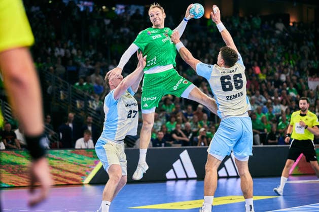 Kristjan Horzen (VfL Gummersbach, 27), Mathias Gidsel (Fuechse Berlin, 19), Stepan Zeman (VfL Gummersbach, 66), GER, Fuechse Berlin vs. VfL Gummersbach, 1.Bundesliga, Opel HBL, Saison 2026 27, 4. Spieltag, 13.09.2026 GER, Fuechse Berlin vs. VfL Gummersbach, 1.Bundesliga, Opel HBL, Saison 2026 27, 4. Spieltag, 13.09.2026 Berlin