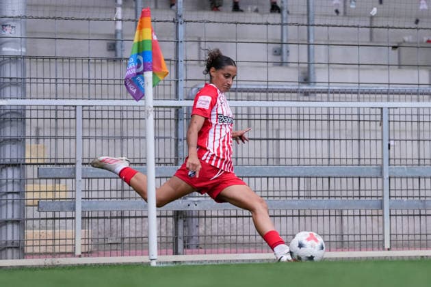 İlayda Acıkgöz Ilayda Acikgoez (SC Freiburg, 30) Eckball , Deutschland, Fussball, GooglePixel Frauen-Bundesliga, 4.Spieltag, 2026 2027, SC Freiburg vs. 1. FSV Mainz 05, 13.09.2026, Dreisamstadion, Freiburg Freiburg Dreisamstadion Baden-Wuerttemberg Deutschland Copyright: xArnexAmbergx