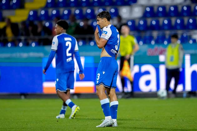 v.li.: Natnael Abraha (TSG II, 2), Sean Dulic (TSG II, 3), Spieler der TSG 1899 Hoffenheim II (U23), enttäuscht schauend, Enttäuschung, Frustration, disappointed, pessimistisch, nach dem Gegentor zum 1:1, Action, Aktion, Spielszene, 13.09.2026, Sinsheim (Deutschland), Fussball, 3. Liga, TSG 1899 Hoffenheim II - SC Fortuna Köln, DFB DFL REGULATIONS PROHIBIT ANY USE OF PHOTOGRAPHS AS IMAGE SEQUENCES AND OR QUASI-VIDEO.