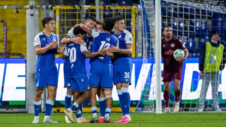 Spieler der TSG 1899 Hoffenheim II (U23), jubeln über das Tor zum 2:1, Jubel, Torjubel, Torerfolg, celebrate the goal, goal, celebration, jubelt ueber das Tor, Freuen, Freude, freut sich, optimistisch, positiv, Spielszene, Highlight, Action, Aktion, 13.09.2026, Sinsheim (Deutschland), Fussball, 3. Liga, TSG 1899 Hoffenheim II - SC Fortuna Köln, DFB DFL REGULATIONS PROHIBIT ANY USE OF PHOTOGRAPHS AS IMAGE SEQUENCES AND OR QUASI-VIDEO.