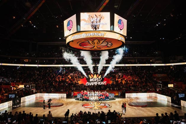 FIBA Women™s Basketball World Cup 2026: USA vs. Frankreich, 13.09.2026 Siegerehrung USA, erster Platz, Weltmeister, World Champions, Siegerfoto; Basketball, FIBA Women™s Basketball World Cup 2026, Final Phase, Finale, USA vs. Frankreich am 13.09.2026 in der Uber Arena, Berlin Copyright: xBEAUTIFULxSPORTS Tonhäuserx